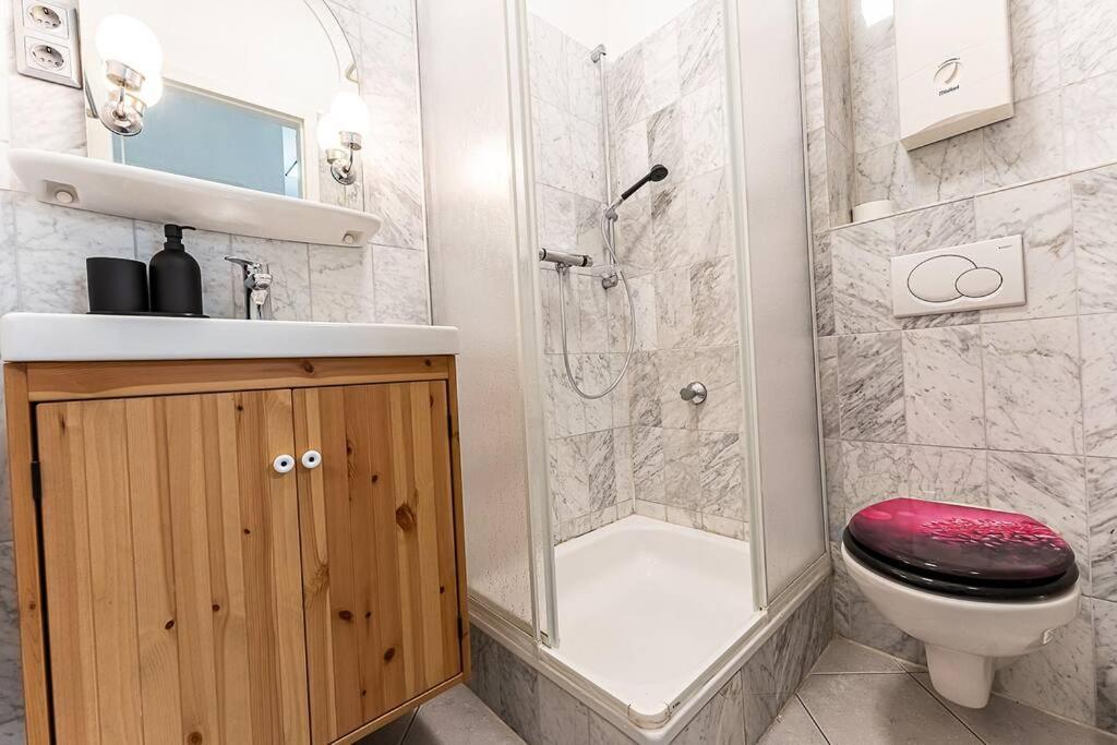 Апартаменти Loft Mit Billard-Tisch Und Ps4 Вупперталь Екстер'єр фото